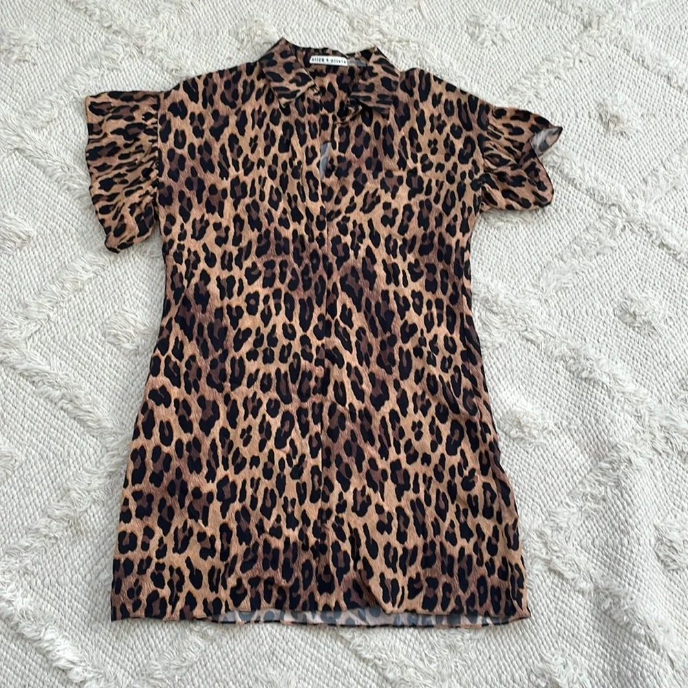 New Alice + Olivia Jude Tunic Leopard Shirtdress - Picture 4 of 7
